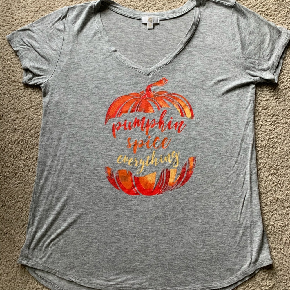 EUC Charming Charlie pumpkin spice tee